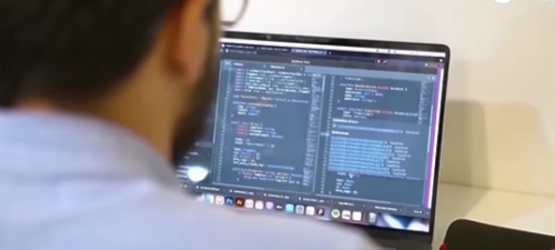 規(guī)范先行，筑牢根基 國(guó)家網(wǎng)信辦新規(guī)引領(lǐng)生成式人工智能健康發(fā)展